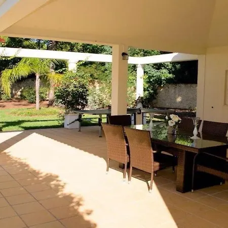 Ferrarias Sleeps 10 With Pool Air Con And Wifi Ferrarias (Loule)